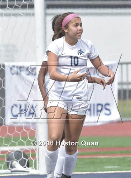 Thumbnail 1 in Palos Verdes vs. Northwood (CIF-SS D2 Final) photogallery.