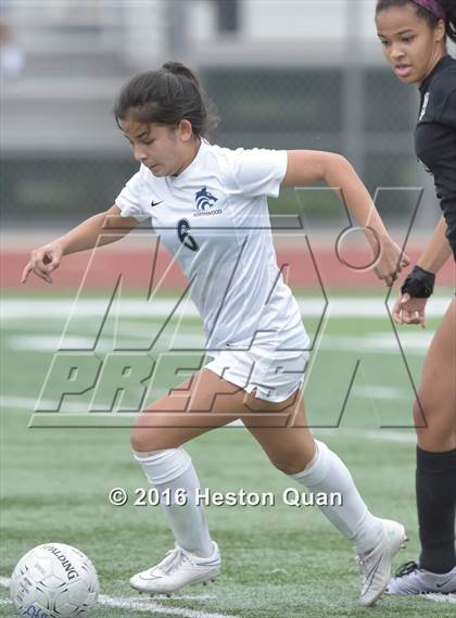 Thumbnail 2 in Palos Verdes vs. Northwood (CIF-SS D2 Final) photogallery.