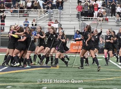 Thumbnail 3 in Palos Verdes vs. Northwood (CIF-SS D2 Final) photogallery.