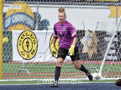 Thumbnail 2 in Palos Verdes vs. Northwood (CIF-SS D2 Final) photogallery.