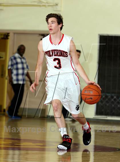 Thumbnail 2 in Harvard-Westlake vs. Serra (Fairfax State Preview) photogallery.