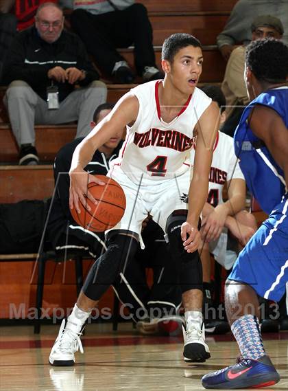 Thumbnail 2 in Harvard-Westlake vs. Serra (Fairfax State Preview) photogallery.