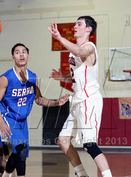 Thumbnail 3 in Harvard-Westlake vs. Serra (Fairfax State Preview) photogallery.