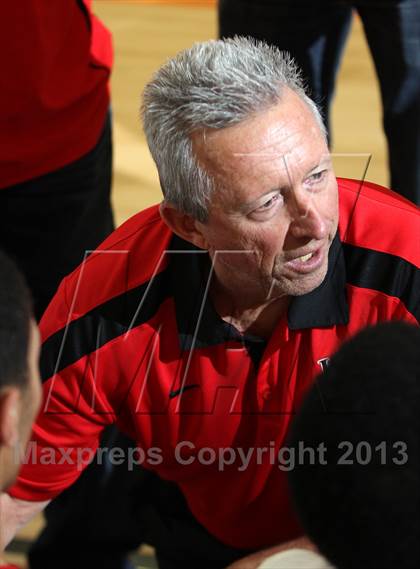Thumbnail 2 in Harvard-Westlake vs. Serra (Fairfax State Preview) photogallery.