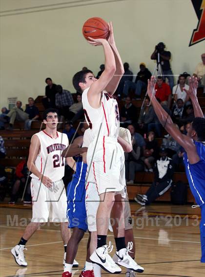 Thumbnail 3 in Harvard-Westlake vs. Serra (Fairfax State Preview) photogallery.