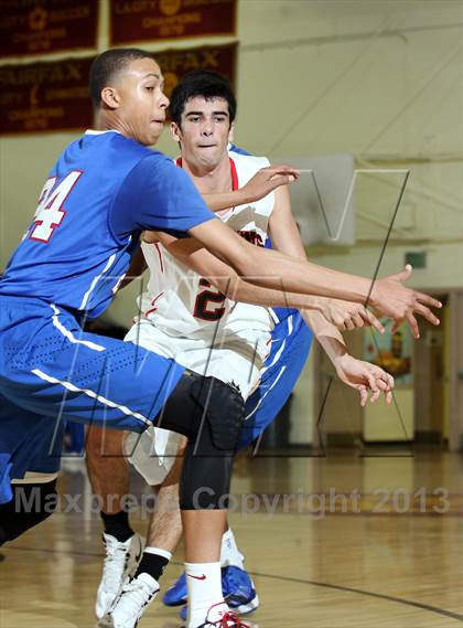 Thumbnail 3 in Harvard-Westlake vs. Serra (Fairfax State Preview) photogallery.