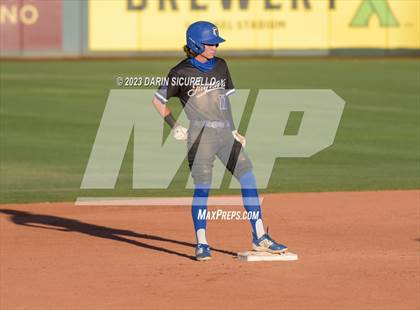 Thumbnail 2 in Canyon View vs Nogales (AIA 5A L Round 3B) photogallery.