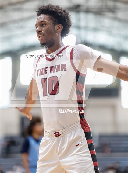 Thumbnail 2 in Long County vs. Warner Robins (HOCO Bear Brawl) photogallery.