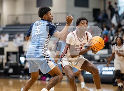 Thumbnail 1 in Long County vs. Warner Robins (HOCO Bear Brawl) photogallery.