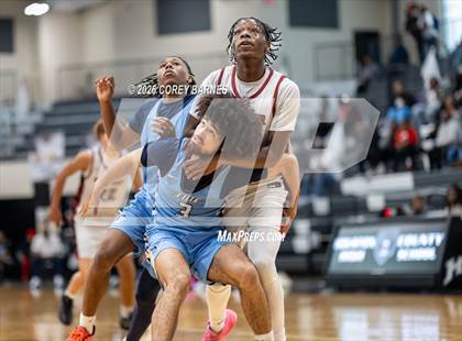 Thumbnail 2 in Long County vs. Warner Robins (HOCO Bear Brawl) photogallery.