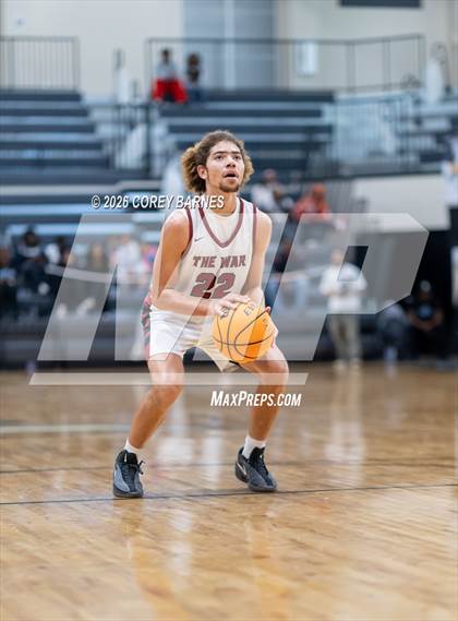 Thumbnail 1 in Long County vs. Warner Robins (HOCO Bear Brawl) photogallery.