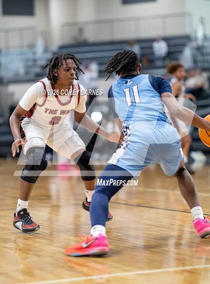 Thumbnail 3 in Long County vs. Warner Robins (HOCO Bear Brawl) photogallery.