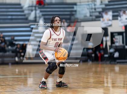 Thumbnail 1 in Long County vs. Warner Robins (HOCO Bear Brawl) photogallery.