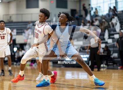Thumbnail 2 in Long County vs. Warner Robins (HOCO Bear Brawl) photogallery.