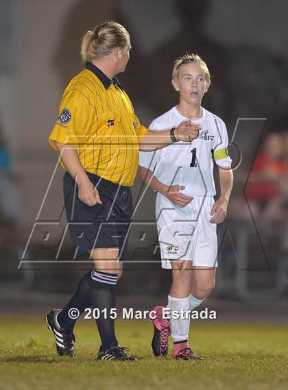 Thumbnail 2 in Clearwater Central Catholic vs St. Petersburg Catholic photogallery.