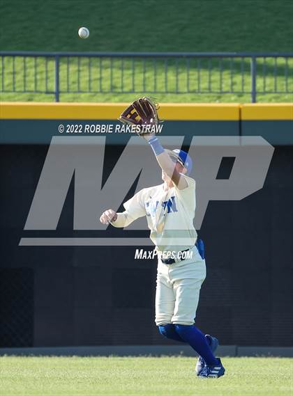 Thumbnail 2 in Georgetown vs. Wakeland (UIL 5A Baseball Semifinal) photogallery.
