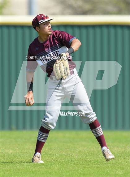 Thumbnail 3 in Uvalde @ Harlan photogallery.