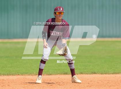 Thumbnail 1 in Uvalde @ Harlan photogallery.