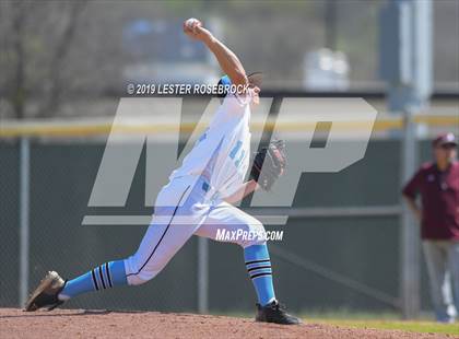 Thumbnail 1 in Uvalde @ Harlan photogallery.