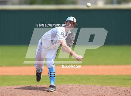 Thumbnail 3 in Uvalde @ Harlan photogallery.