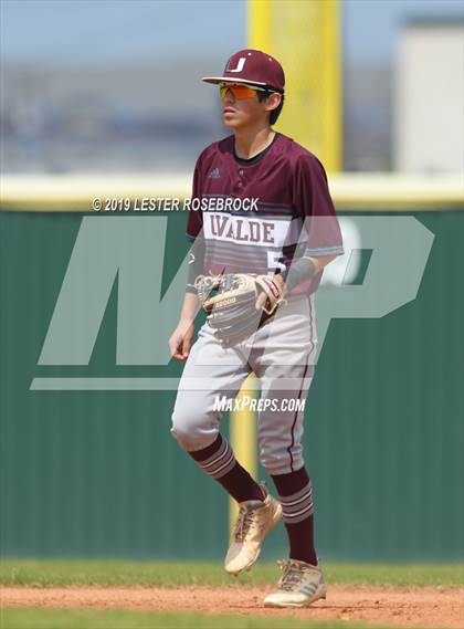 Thumbnail 1 in Uvalde @ Harlan photogallery.