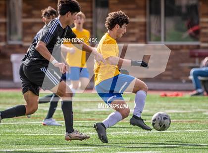 Thumbnail 3 in Servite vs. St. Paul's photogallery.