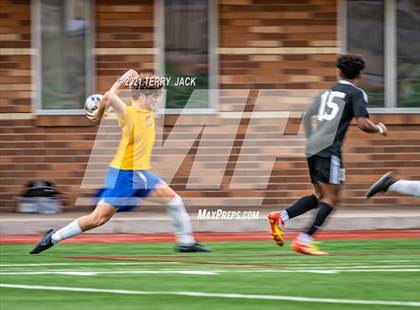 Thumbnail 1 in Servite vs. St. Paul's photogallery.