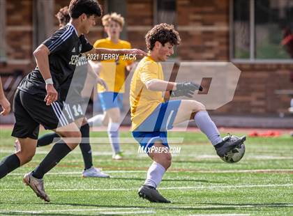 Thumbnail 2 in Servite vs. St. Paul's photogallery.