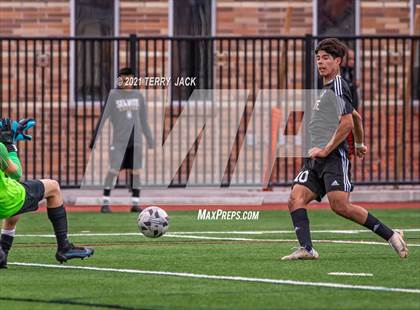 Thumbnail 3 in Servite vs. St. Paul's photogallery.