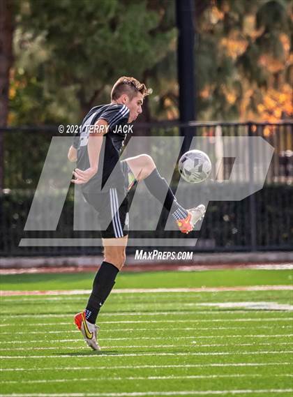 Thumbnail 1 in Servite vs. St. Paul's photogallery.