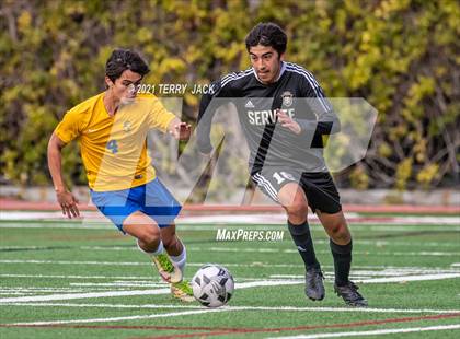 Thumbnail 3 in Servite vs. St. Paul's photogallery.
