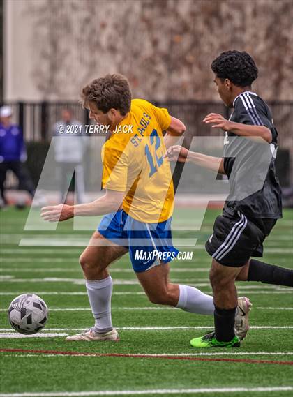 Thumbnail 3 in Servite vs. St. Paul's photogallery.