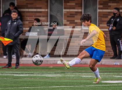 Thumbnail 1 in Servite vs. St. Paul's photogallery.