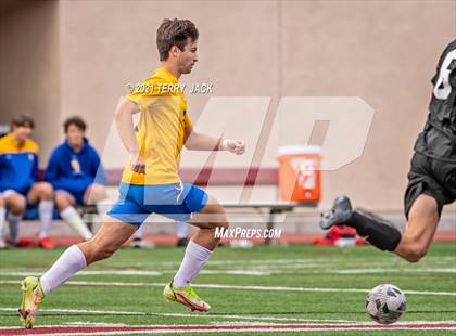 Thumbnail 3 in Servite vs. St. Paul's photogallery.