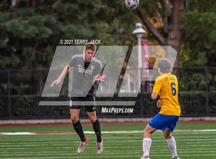 Thumbnail 2 in Servite vs. St. Paul's photogallery.