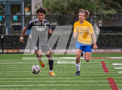 Thumbnail 3 in Servite vs. St. Paul's photogallery.