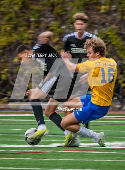 Thumbnail 2 in Servite vs. St. Paul's photogallery.