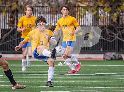 Thumbnail 2 in Servite vs. St. Paul's photogallery.