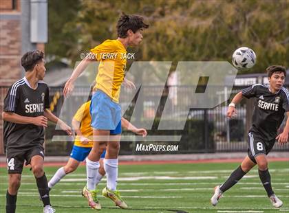 Thumbnail 2 in Servite vs. St. Paul's photogallery.