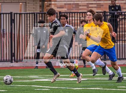 Thumbnail 2 in Servite vs. St. Paul's photogallery.