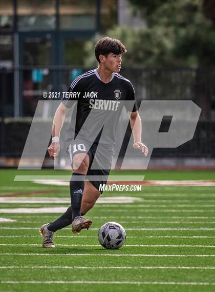 Thumbnail 1 in Servite vs. St. Paul's photogallery.