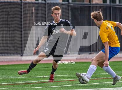 Thumbnail 3 in Servite vs. St. Paul's photogallery.