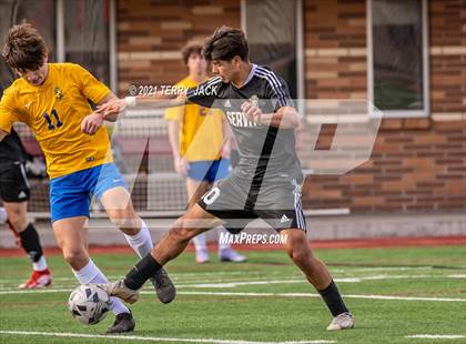 Thumbnail 2 in Servite vs. St. Paul's photogallery.