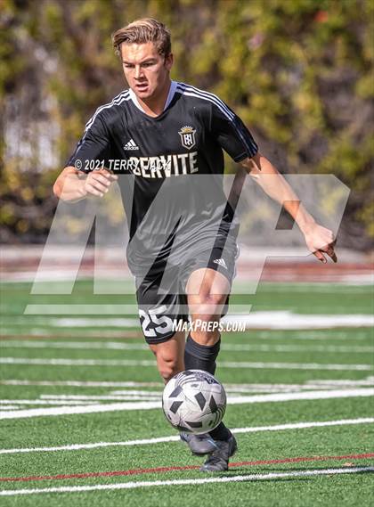 Thumbnail 1 in Servite vs. St. Paul's photogallery.