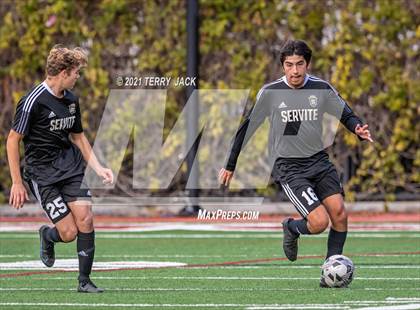 Thumbnail 3 in Servite vs. St. Paul's photogallery.