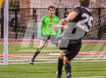 Thumbnail 2 in Servite vs. St. Paul's photogallery.