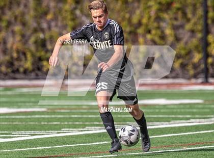 Thumbnail 3 in Servite vs. St. Paul's photogallery.