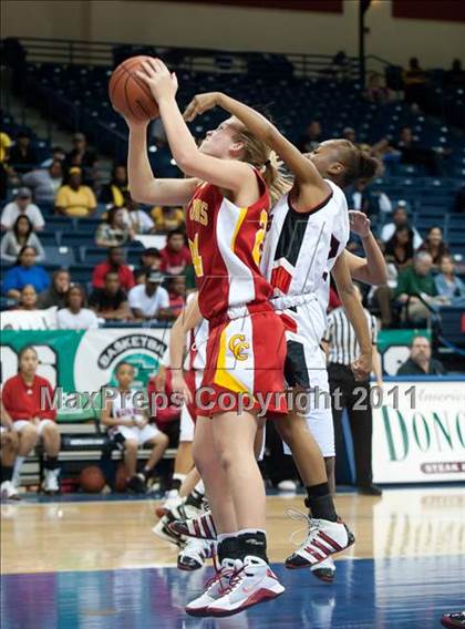 Thumbnail 2 in Cathedral Catholic vs Mount Miguel (CIF SDS D3 Final) photogallery.