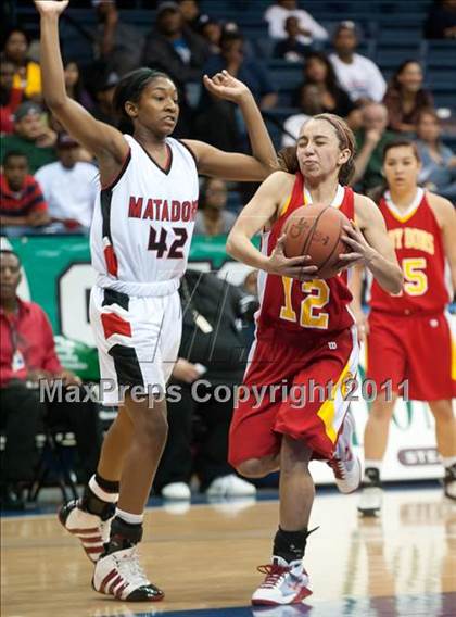 Thumbnail 2 in Cathedral Catholic vs Mount Miguel (CIF SDS D3 Final) photogallery.