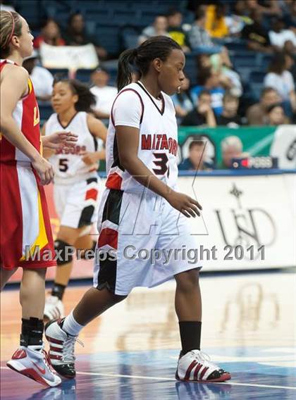 Thumbnail 2 in Cathedral Catholic vs Mount Miguel (CIF SDS D3 Final) photogallery.